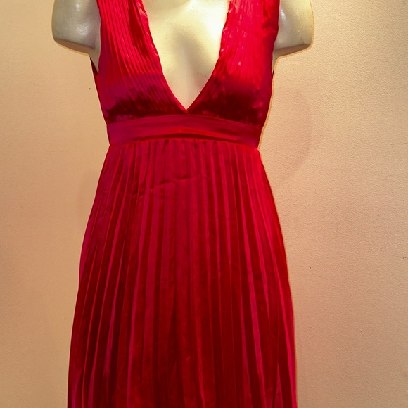 Jessica Simpson Grecian Cocktail Dress - Picture 6 of 10